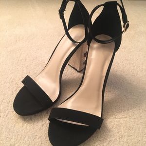 Black Wild Diva Heels 👠